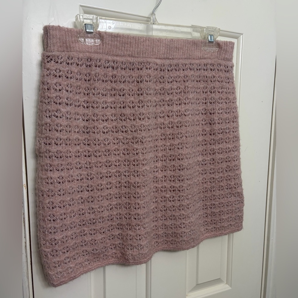 House of Harlow 1960 Dusty Pink Lace-Knit A-Line Skirt